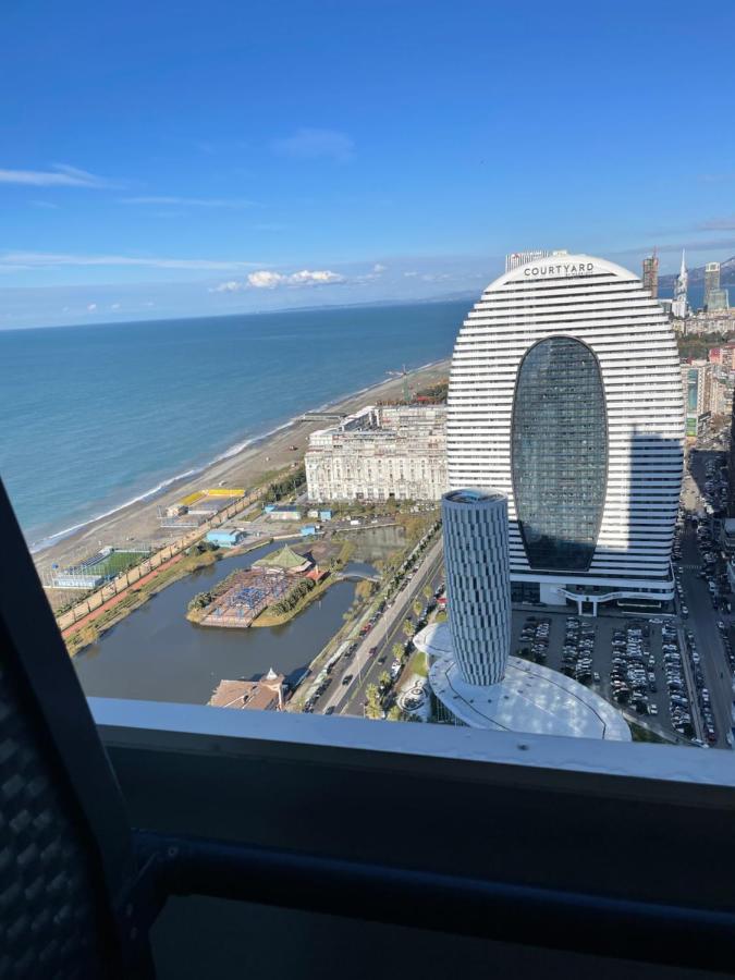 Aparthotel In City Batumi Exterior photo