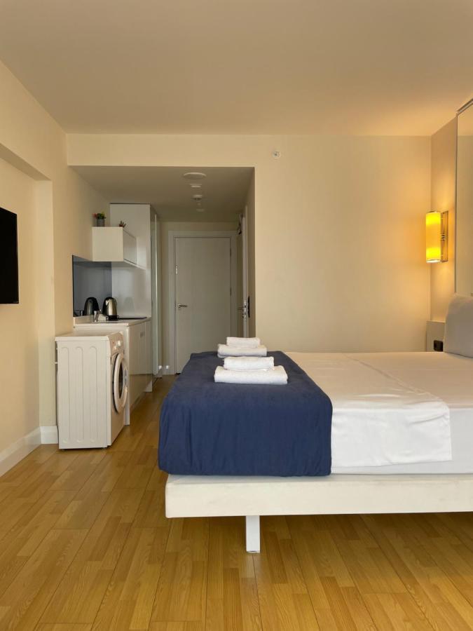 Aparthotel In City Batumi Exterior photo