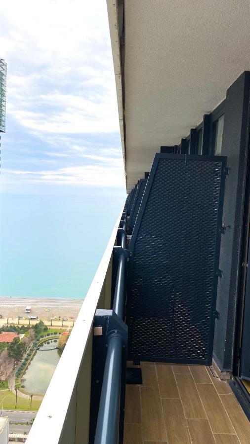Aparthotel In City Batumi Exterior photo
