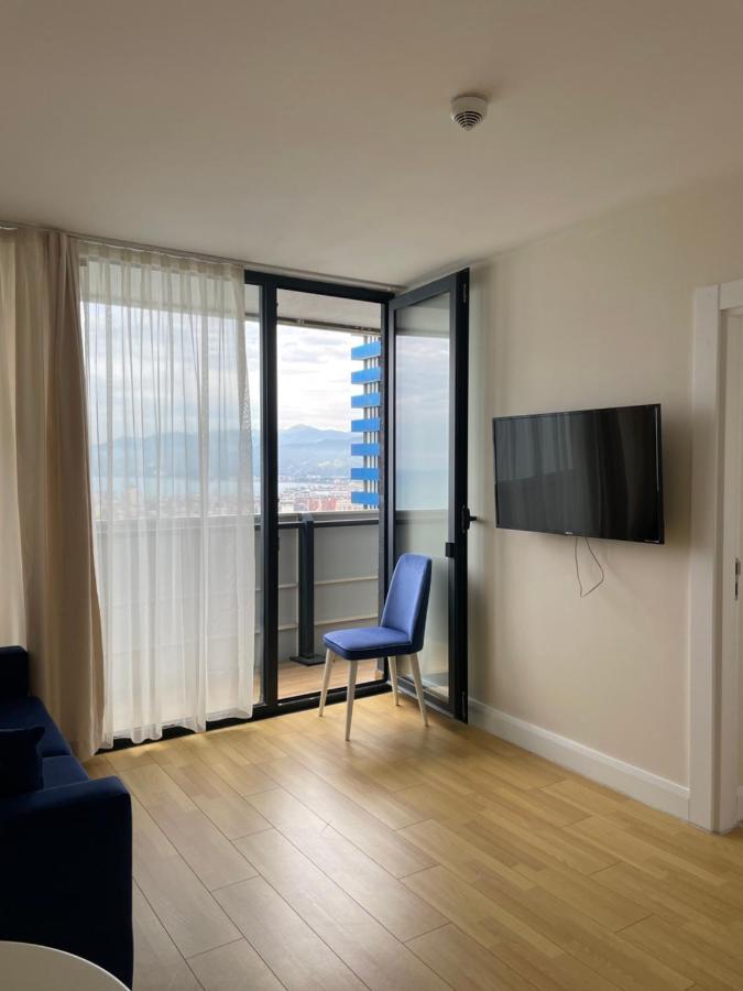 Aparthotel In City Batumi Exterior photo