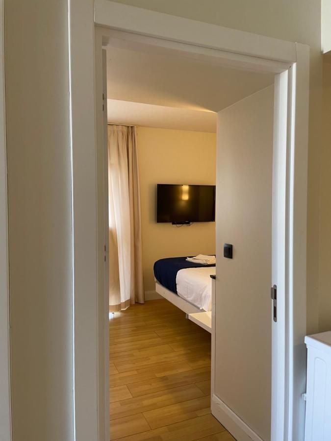 Aparthotel In City Batumi Exterior photo